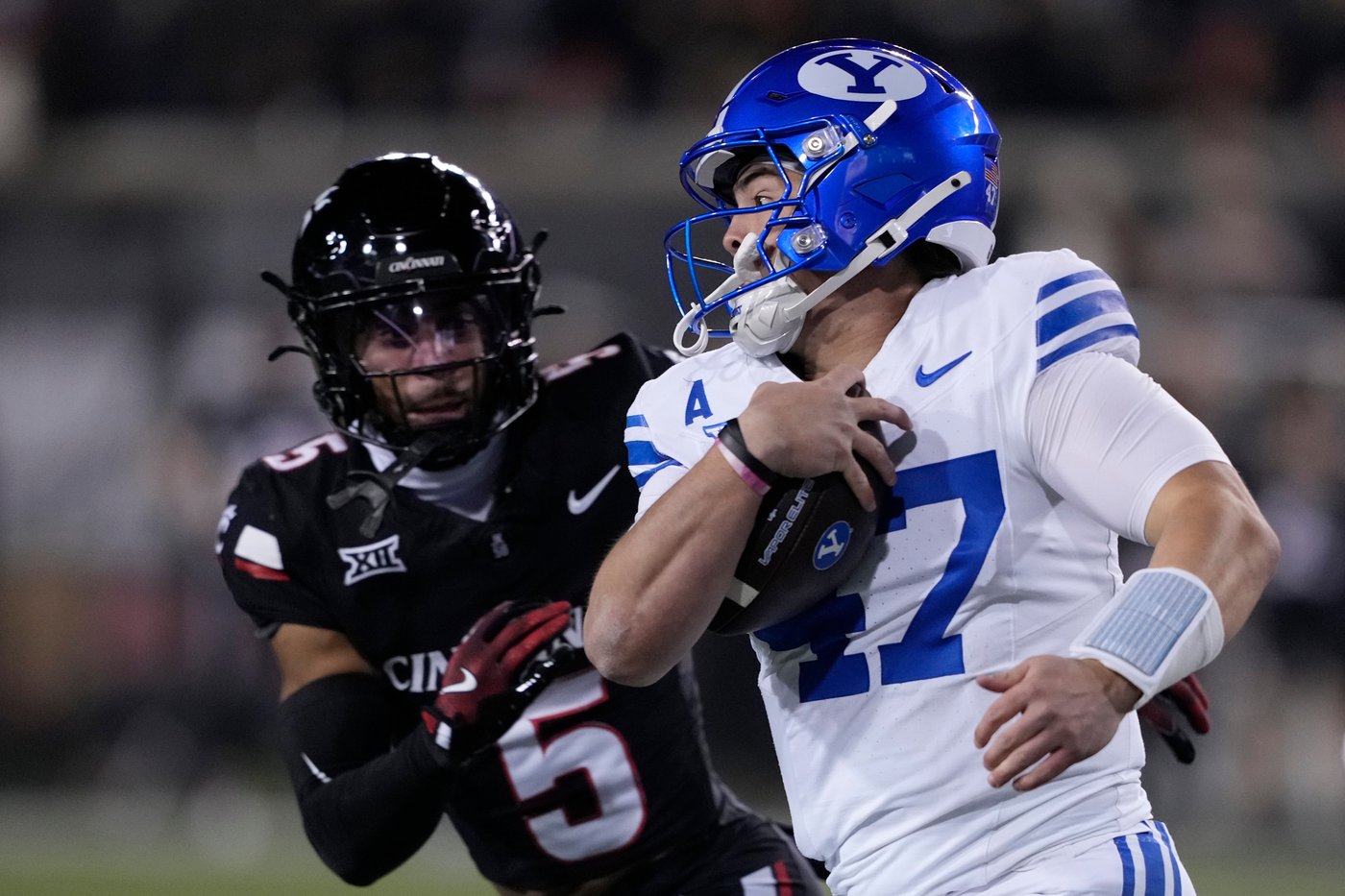 LJ Martin runs for career-high 222 yards to help No. 11 BYU beat Cincinnati 26-14 | iNFOnews.ca