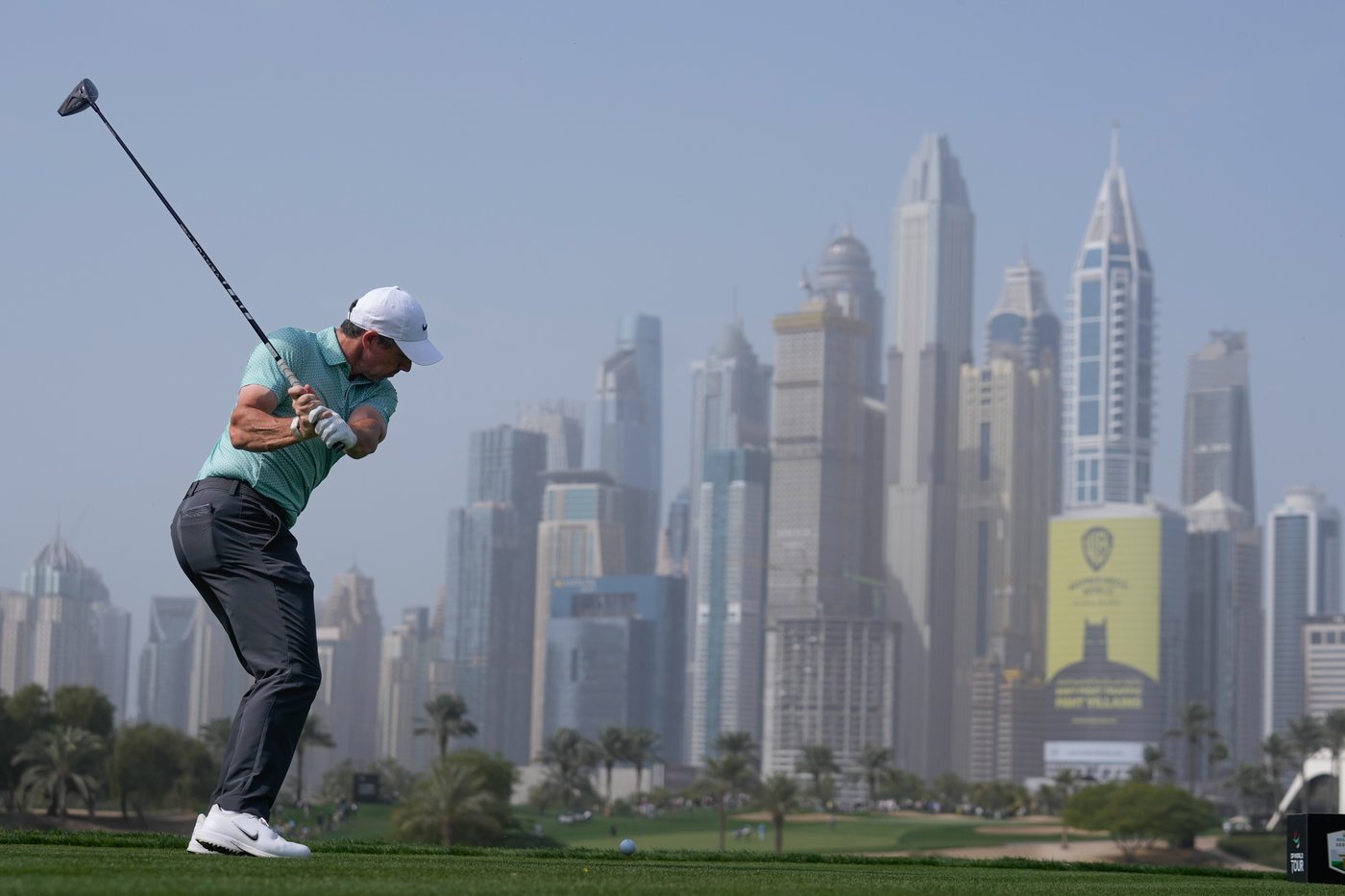 Patrick Reed wins in Dubai. Money earned can go toward European tour fines for playing LIV | iNFOnews.ca