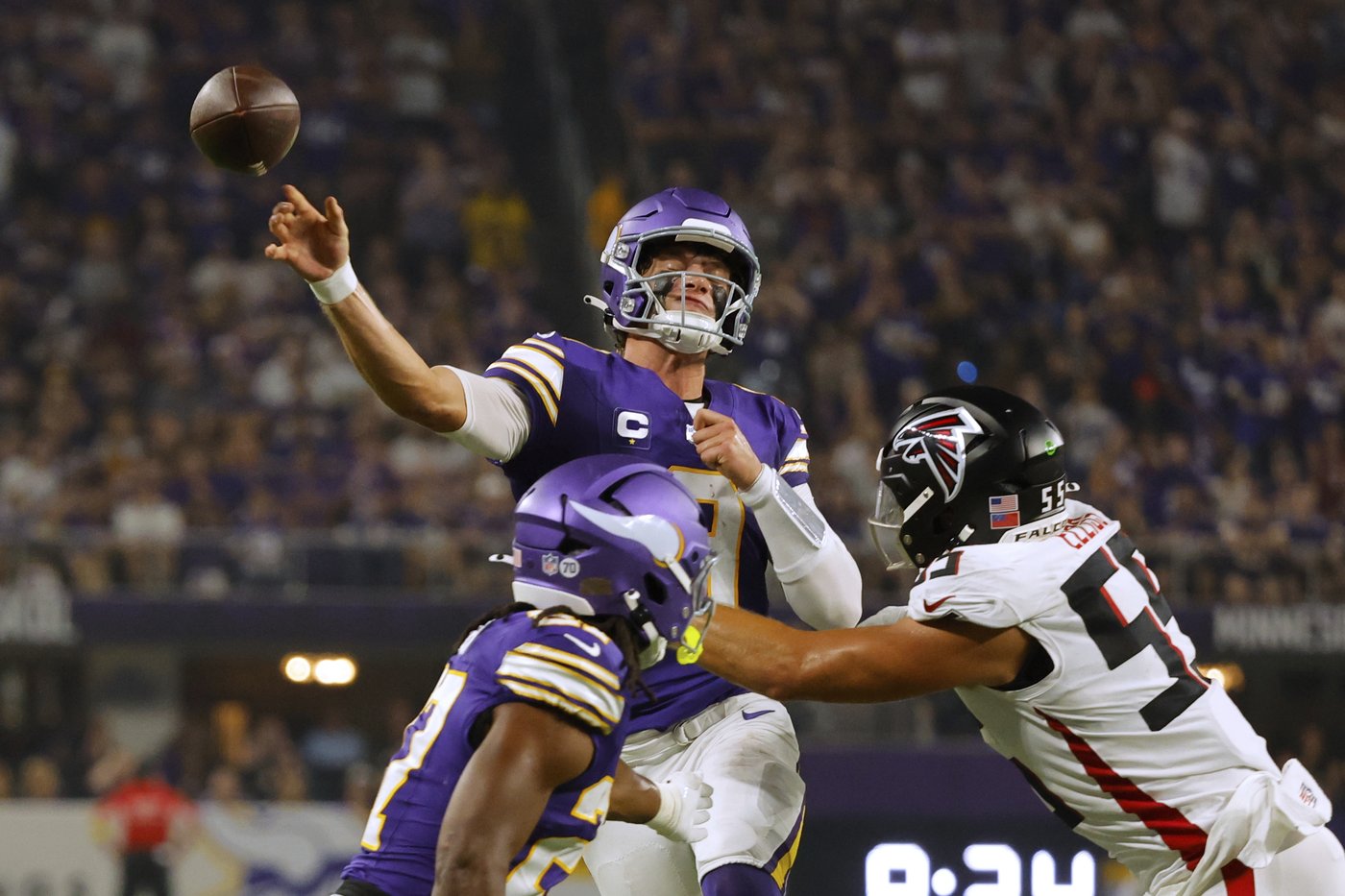 J.J. McCarthy's rough home debut: What went wrong for the Vikings? | iNFOnews.ca