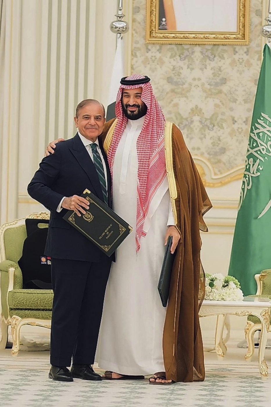 Saudi Arabia signs a mutual defense pact with nuclear-armed Pakistan after Israel's attack on Qatar | iNFOnews.ca