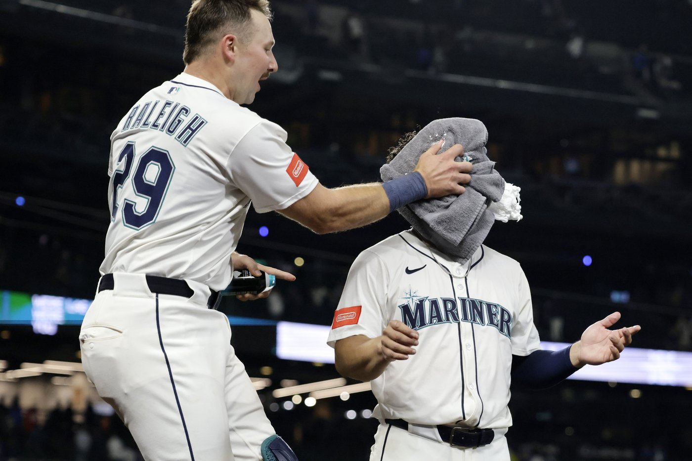 Rivas hits walk-off homer in 13th to give streaking Mariners a 4-2 win over Cardinals | iNFOnews.ca