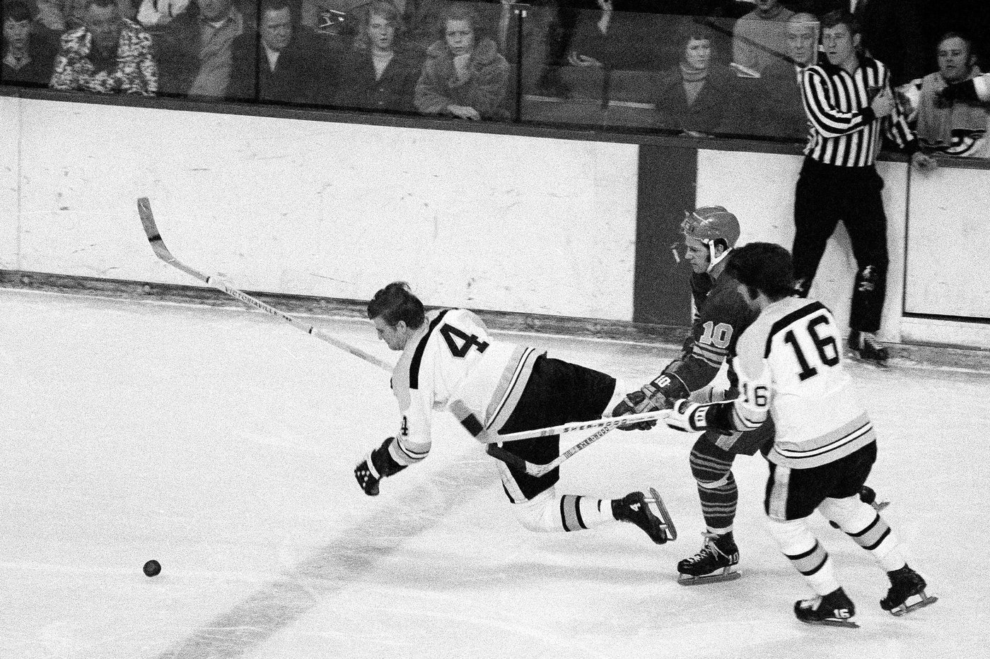 Phil Goyette, former NHL forward and Islanders' first coach, dies at 92 | iNFOnews.ca