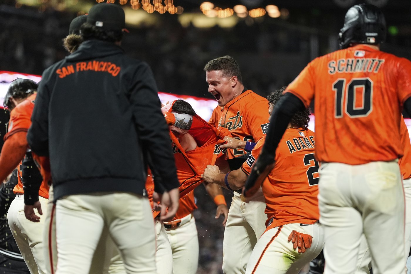Patrick Bailey's game-ending grand slam sends surging Giants past first-place Dodgers, 5-1 | iNFOnews.ca