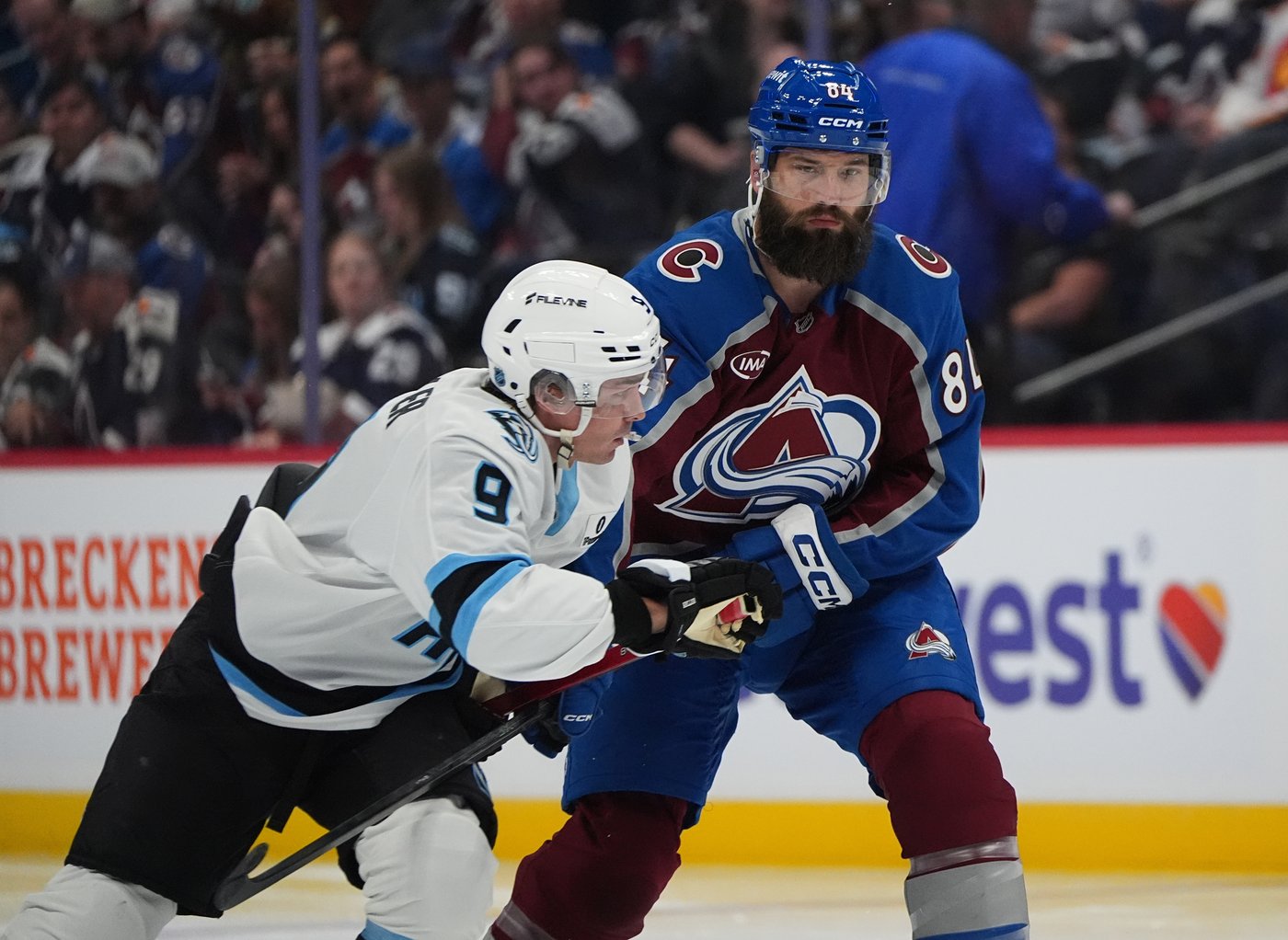 What's in Burns' backpack? Maybe the secret to Avalanche defenseman soon playing in 1,500th NHL game | iNFOnews.ca What's in Burns' backpack? Maybe the secret to Avalanche defenseman soon playing in 1,500th NHL game | iNFOnews.ca