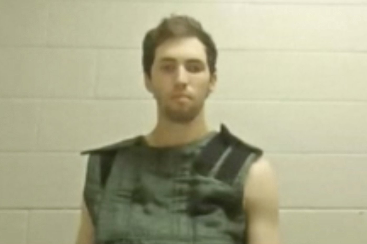 Suspect left note saying he planned to kill Charlie Kirk, later confessed in texts, prosecutor says | iNFOnews.ca
