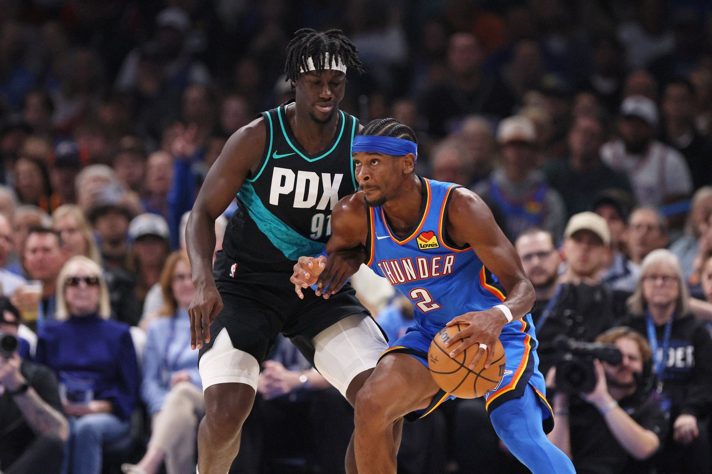 Gilgeous-Alexander scores 37 points, Thunder rout Blazers to avenge only loss | iNFOnews.ca