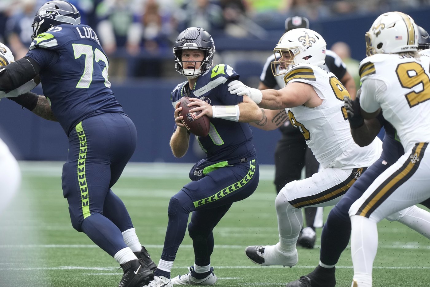 Sam Darnold continues to impress for the Seahawks with his arm and legs | iNFOnews.ca