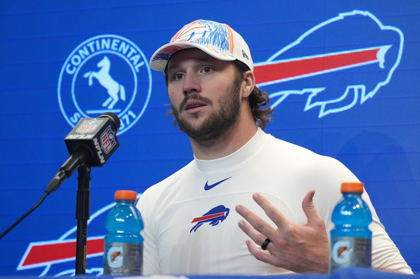 Add expectant father to Allen's list of achievements in Buffalo, after Steinfeld announces pregnancy | iNFOnews.ca Add expectant father to Allen's list of achievements in Buffalo, after Steinfeld announces pregnancy | iNFOnews.ca