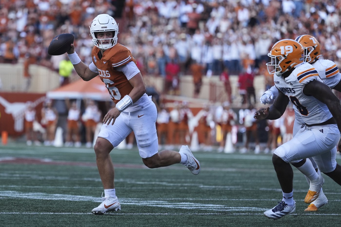 Arch Manning promises to improve as Texas prepares for its last game before SEC play | iNFOnews.ca