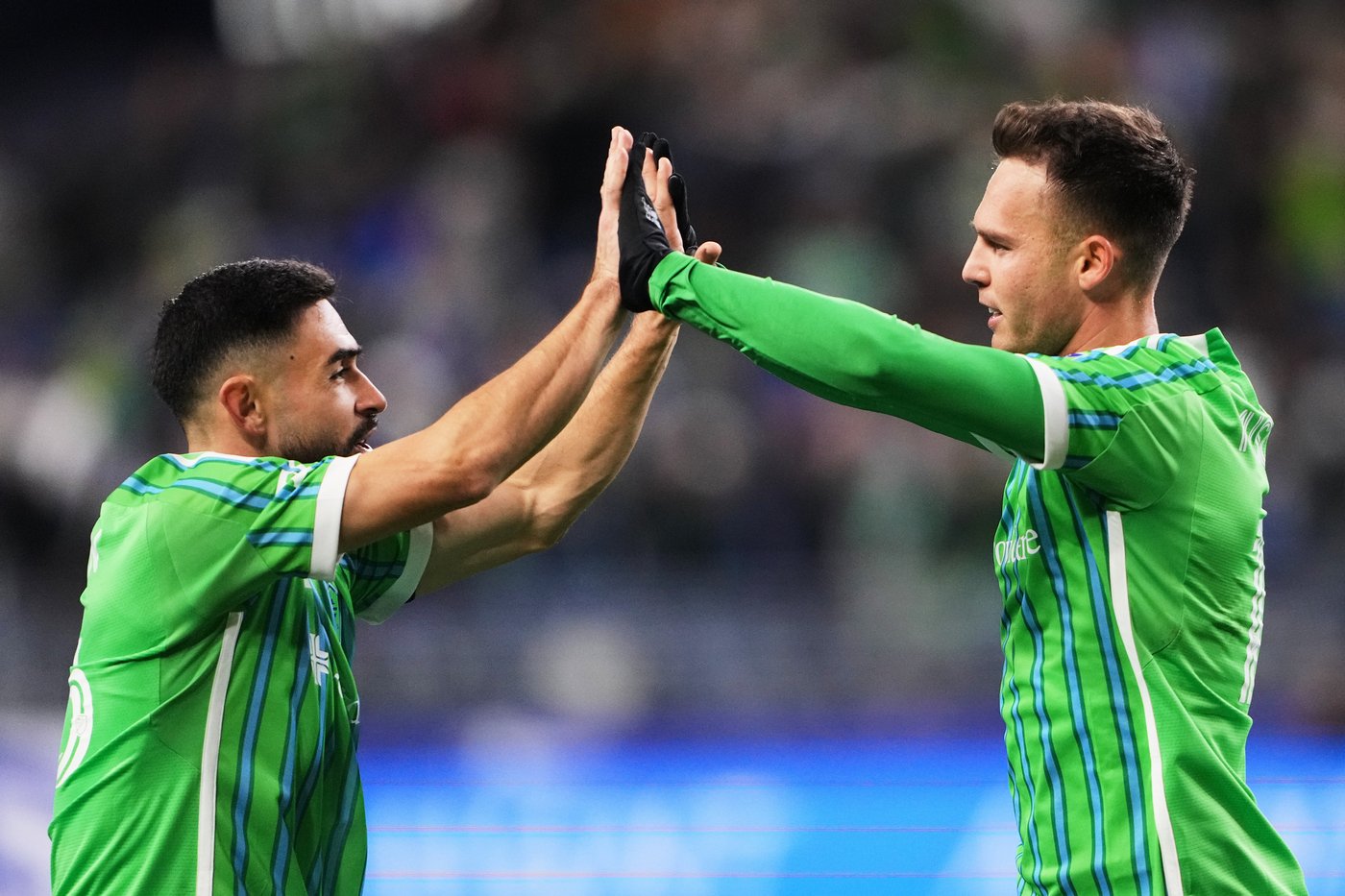 Obed Vargas scores twice as Sounders beat Minnesota United 4-2 to extend series | iNFOnews.ca