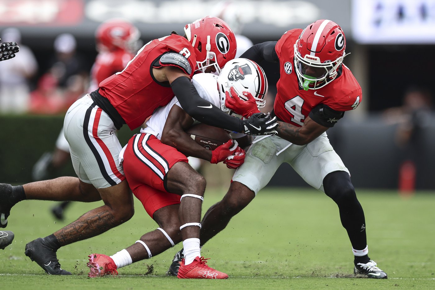 Bowens, Frazier each run for 2 scores as No. 4 Georgia overcomes miscues to stop Austin Peay 28-6 | iNFOnews.ca Bowens, Frazier each run for 2 scores as No. 4 Georgia overcomes miscues to stop Austin Peay 28-6 | iNFOnews.ca