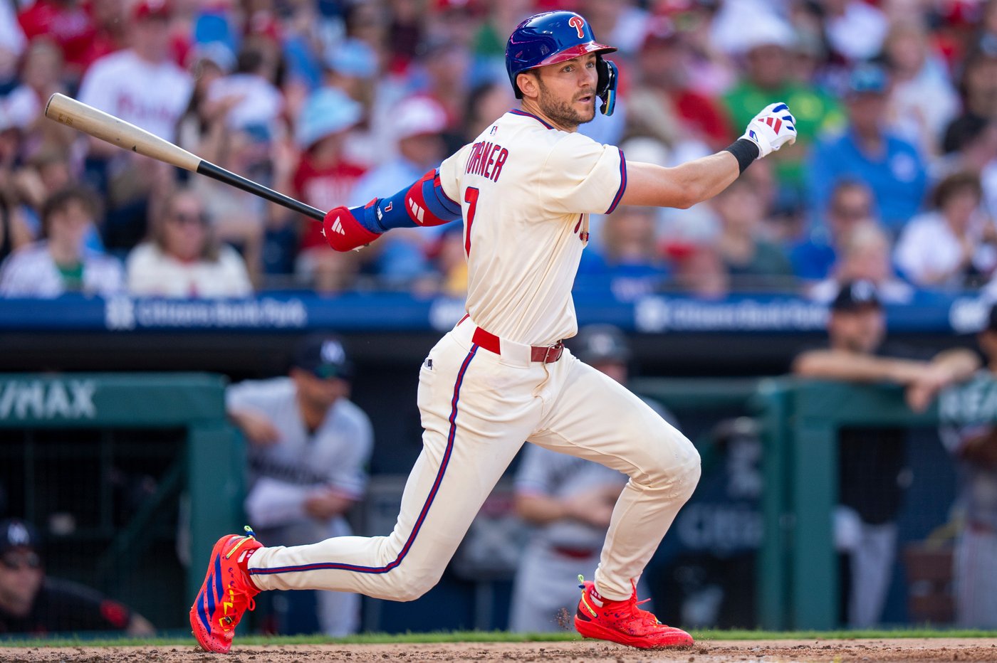 Turner wins NL batting title, Schwarber leads league in HRs, RBIs as Phillies beat Twins in finale | iNFOnews.ca