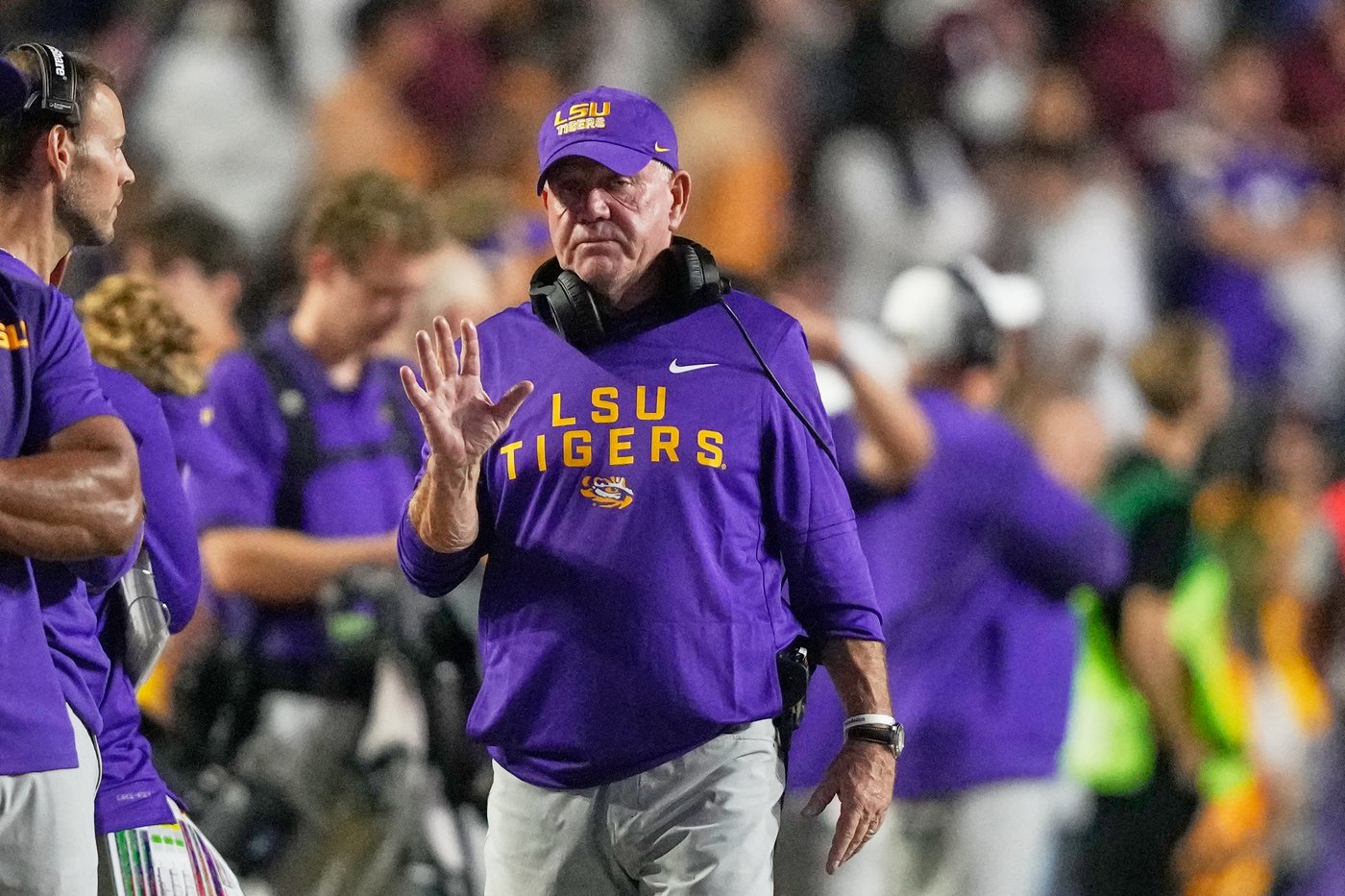 LSU athletic director Scott Woodward ousted, 4 days after the firing of football coach Brian Kelly | iNFOnews.ca LSU athletic director Scott Woodward ousted, 4 days after the firing of football coach Brian Kelly | iNFOnews.ca