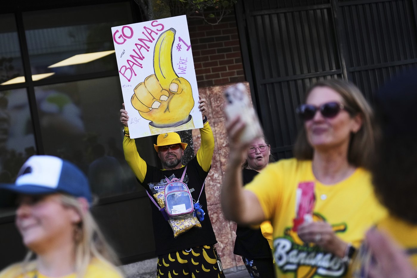 Photo highlights from the Savannah Bananas' exhibition baseball battle against the Firefighters | iNFOnews.ca