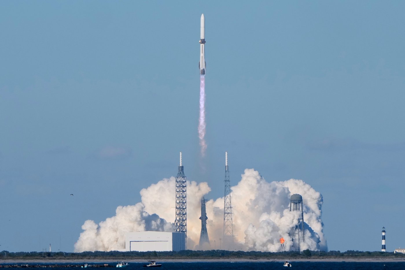 The top photos of the day by AP's photojournalists | iNFOnews.ca