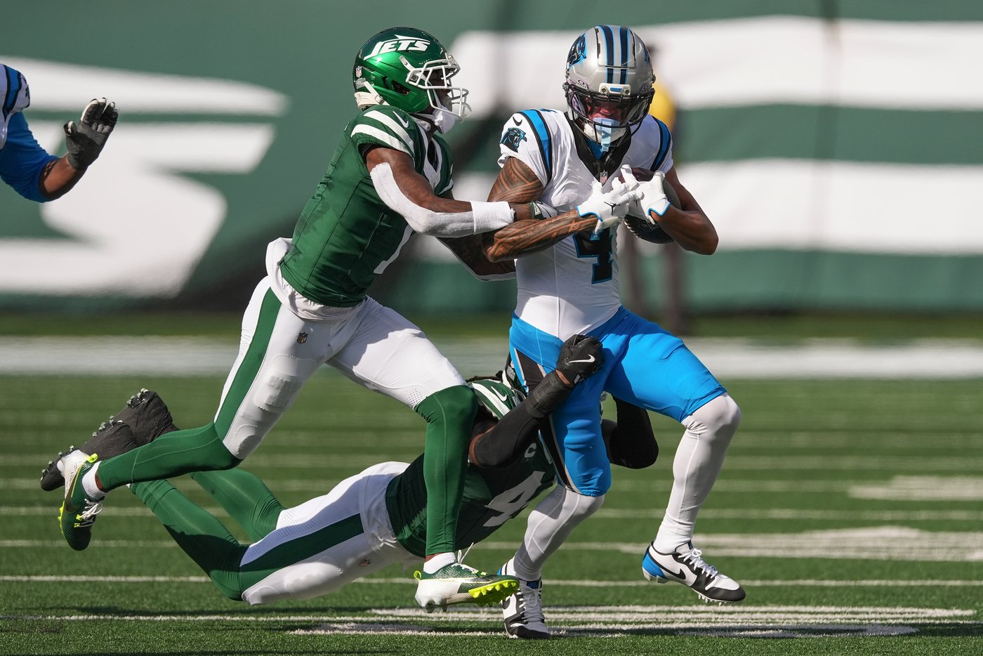 Jets' Aaron Glenn undecided on whether Justin Fields or Tyrod Taylor will start against Bengals | iNFOnews.ca Jets' Aaron Glenn undecided on whether Justin Fields or Tyrod Taylor will start against Bengals | iNFOnews.ca