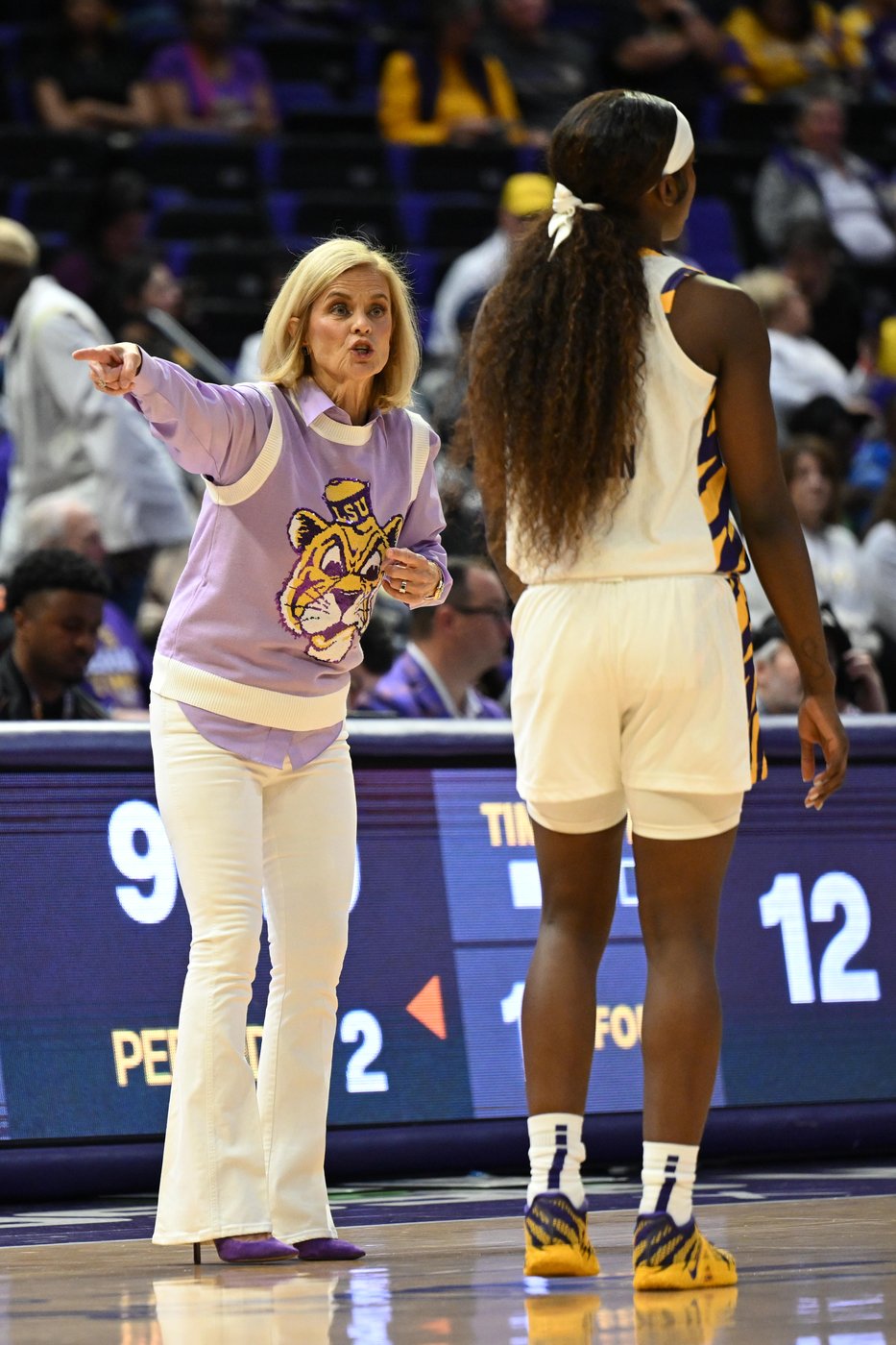 MiLaysia Fulwiley scores 22, No. 5 LSU women beat Charlotte 117-59 | iNFOnews.ca