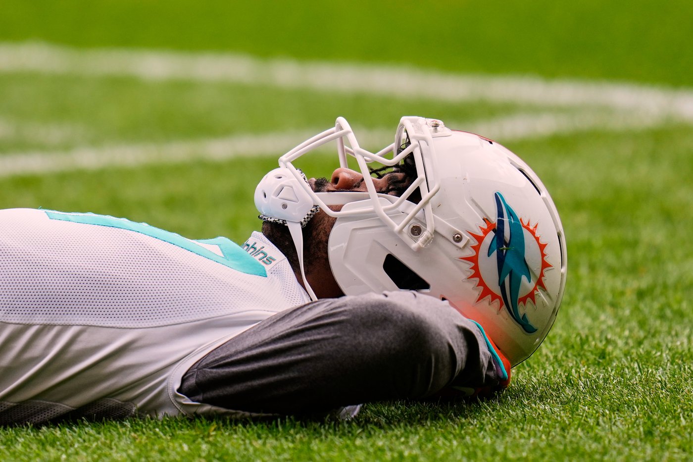 Dolphins coach McDaniel praises progress made by Waddle and Achane going into Commanders game | iNFOnews.ca Dolphins coach McDaniel praises progress made by Waddle and Achane going into Commanders game | iNFOnews.ca