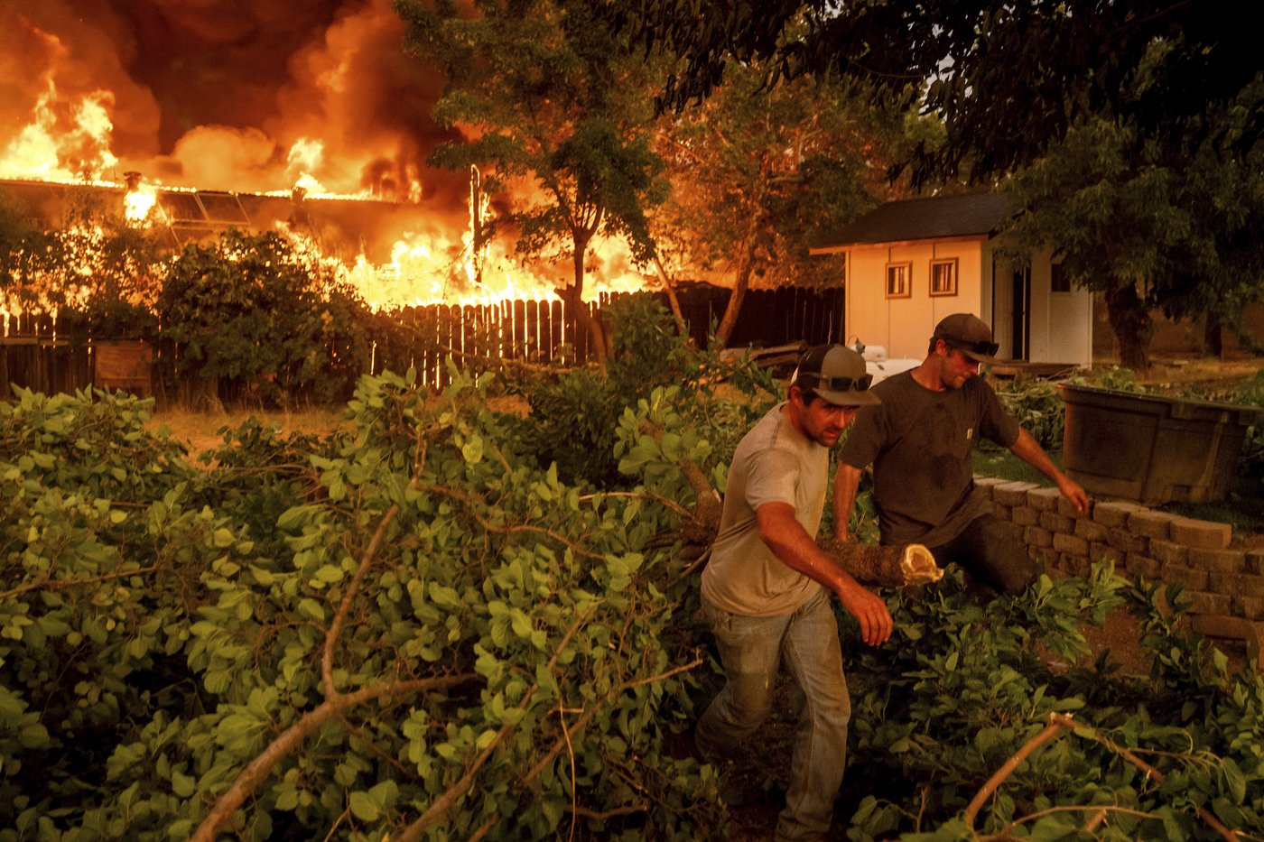 Wildfire devastates historic California gold mining town, homes burn in blaze caused by lightning | iNFOnews.ca Wildfire devastates historic California gold mining town, homes burn in blaze caused by lightning | iNFOnews.ca