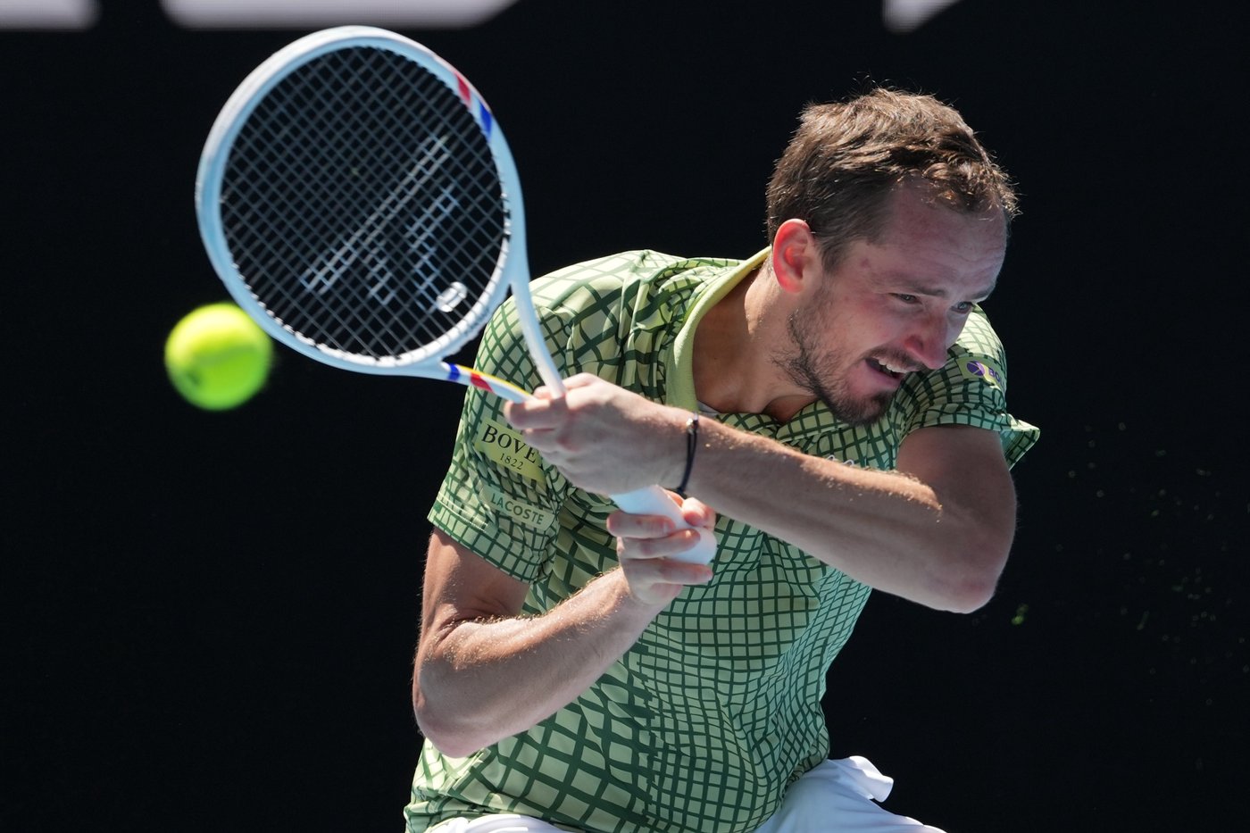 Daniil Medvedev's new outlook fuels Australian Open comeback | iNFOnews.ca