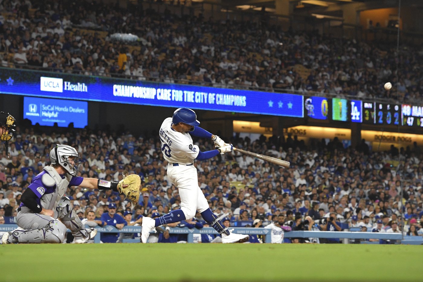 Dodgers open 2-game lead in NL West with 7-2 win over Rockies | iNFOnews.ca