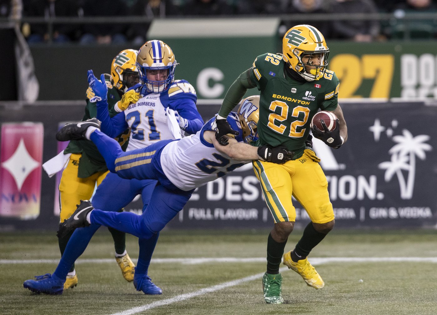 Elks keep playoff hopes alive with 25-20 win over Blue Bombers | iNFOnews.ca