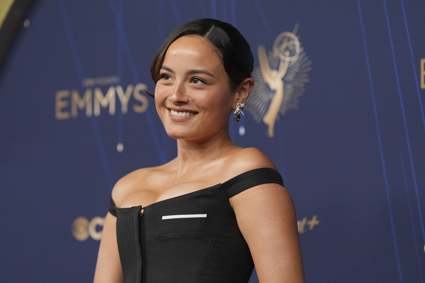 Key things to know about the 2025 Emmy Awards which are being hosted by Nate Bargatze | iNFOnews.ca