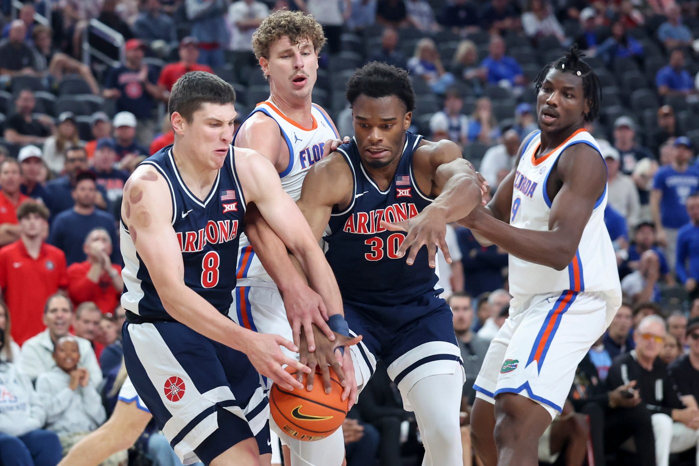 Freshman Koa Peat leads No. 13 Arizona to 93-87 win over defending champion, No. 3 Florida | iNFOnews.ca Freshman Koa Peat leads No. 13 Arizona to 93-87 win over defending champion, No. 3 Florida | iNFOnews.ca