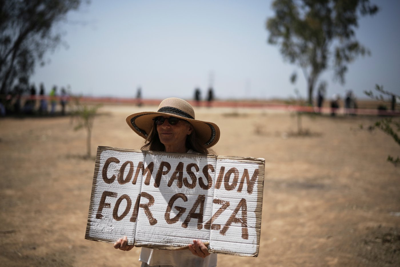 Photos from 2 years of war between Israel and Hamas bear witness to its horrors | iNFOnews.ca