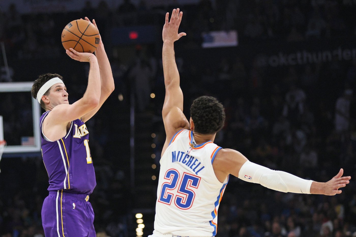 Gilgeous-Alexander scores 30 points as the Thunder beat Doncic and the Lakers 121-92 | iNFOnews.ca