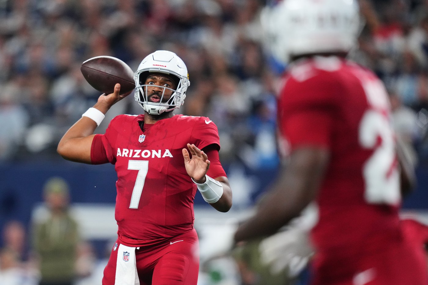 Brissett fills in for Murray again as Cardinals end 5-game skid with 27-17 victory over Cowboys | iNFOnews.ca Brissett fills in for Murray again as Cardinals end 5-game skid with 27-17 victory over Cowboys | iNFOnews.ca
