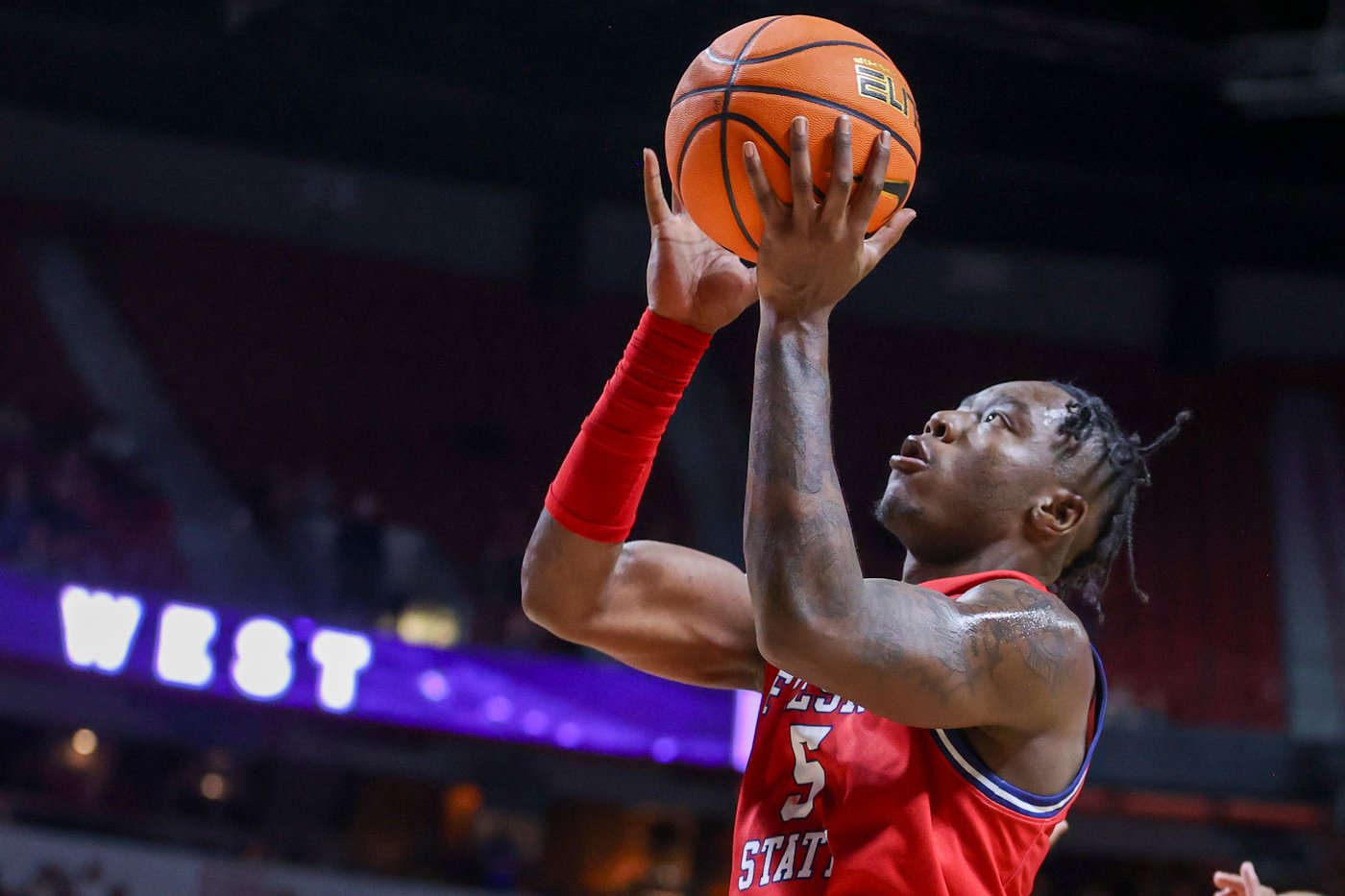 NCAA bans 3 college basketball players for betting on their own games at Fresno St, San Jose St | iNFOnews.ca