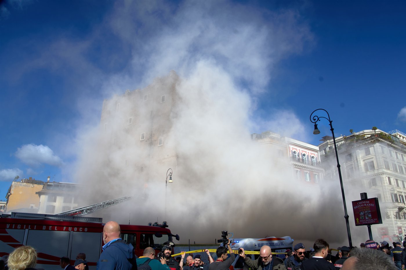 Hopes dashed as man extracted from partially collapsed medieval tower in Rome dies soon after | iNFOnews.ca