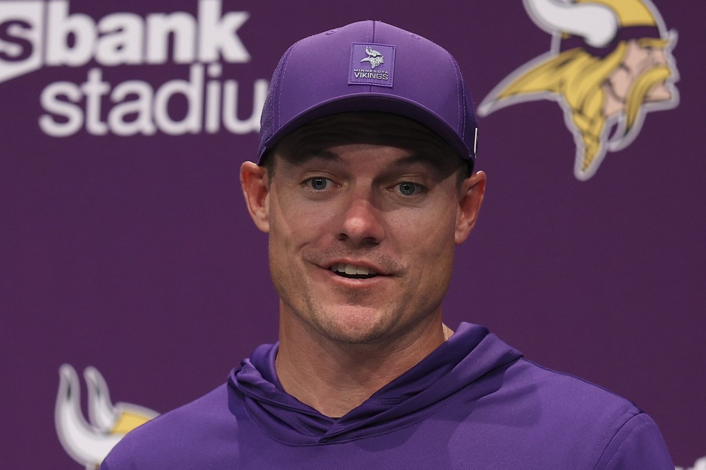 Vikings lean into their alternate identity with dominant defense and strong rushing attack | iNFOnews.ca