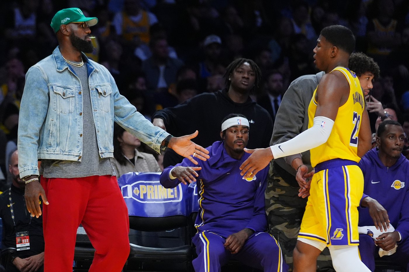 Trail Blazers beat Lakers 122-108 despite Reaves' 41 points | iNFOnews.ca Trail Blazers beat Lakers 122-108 despite Reaves' 41 points | iNFOnews.ca