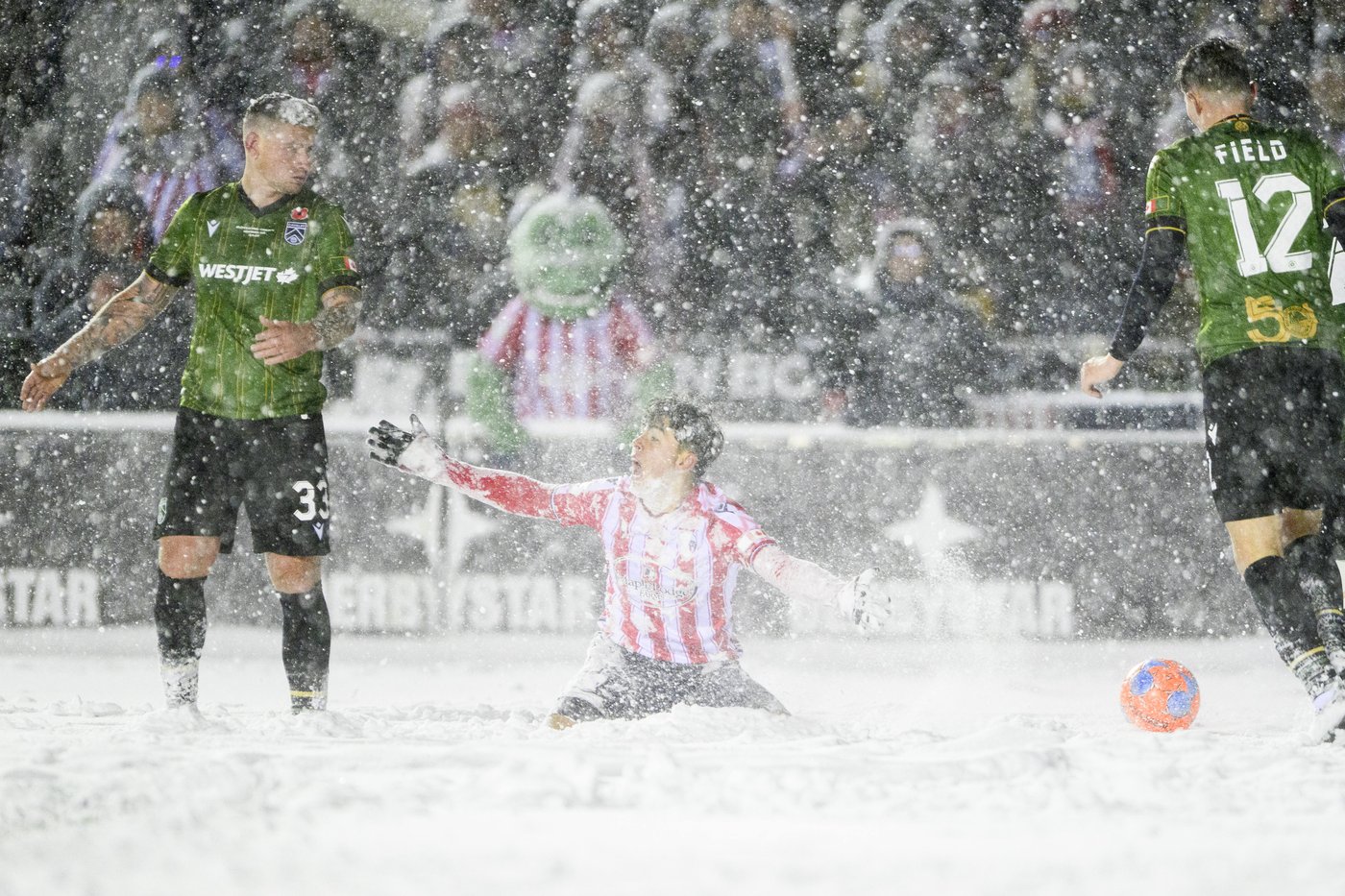 Atletico wins North Star Cup in 2-1 extra-time 'fight' over Cavalry in snowy showdown | iNFOnews.ca