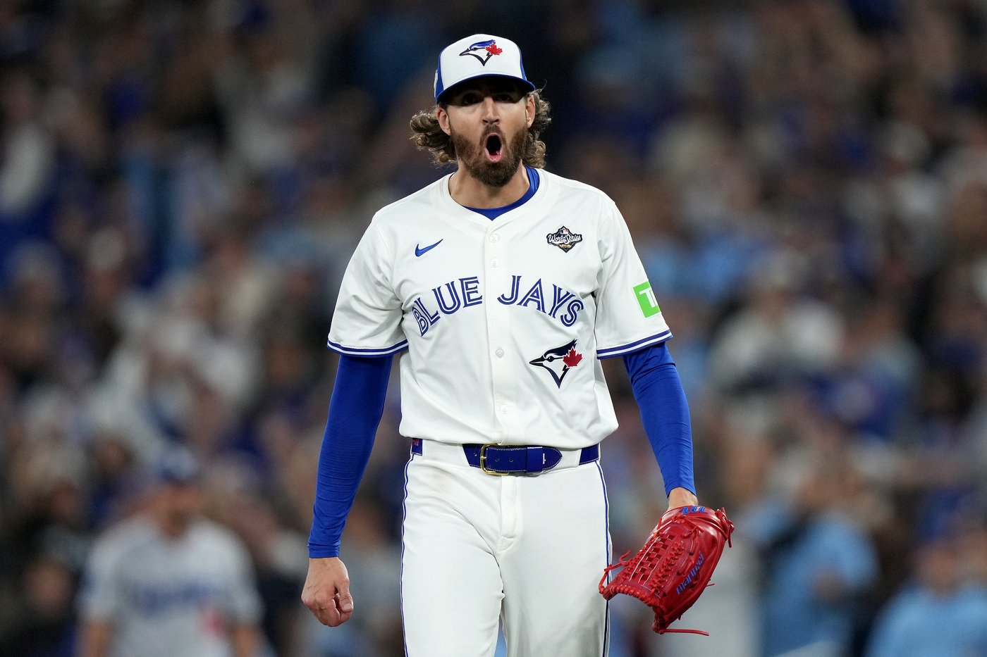 Dodgers beat Jays 5-1 in Game 2 of World Series | iNFOnews.ca