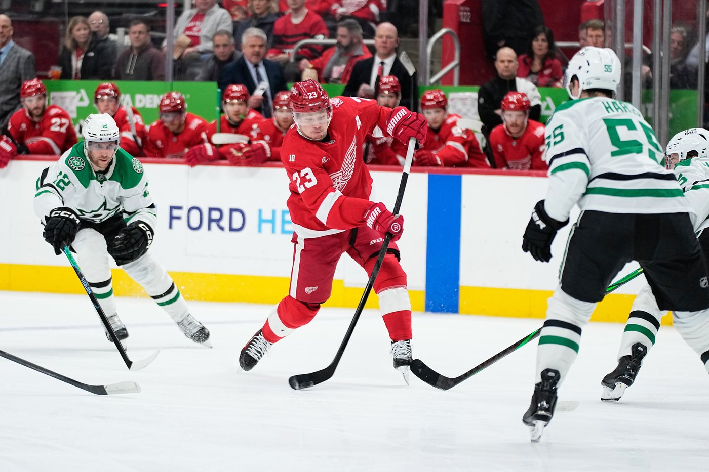 Larkin gets tying goal late in 3rd and winner in OT as Red Wings beat Stars 4-3 for 3rd straight win | iNFOnews.ca Larkin gets tying goal late in 3rd and winner in OT as Red Wings beat Stars 4-3 for 3rd straight win | iNFOnews.ca