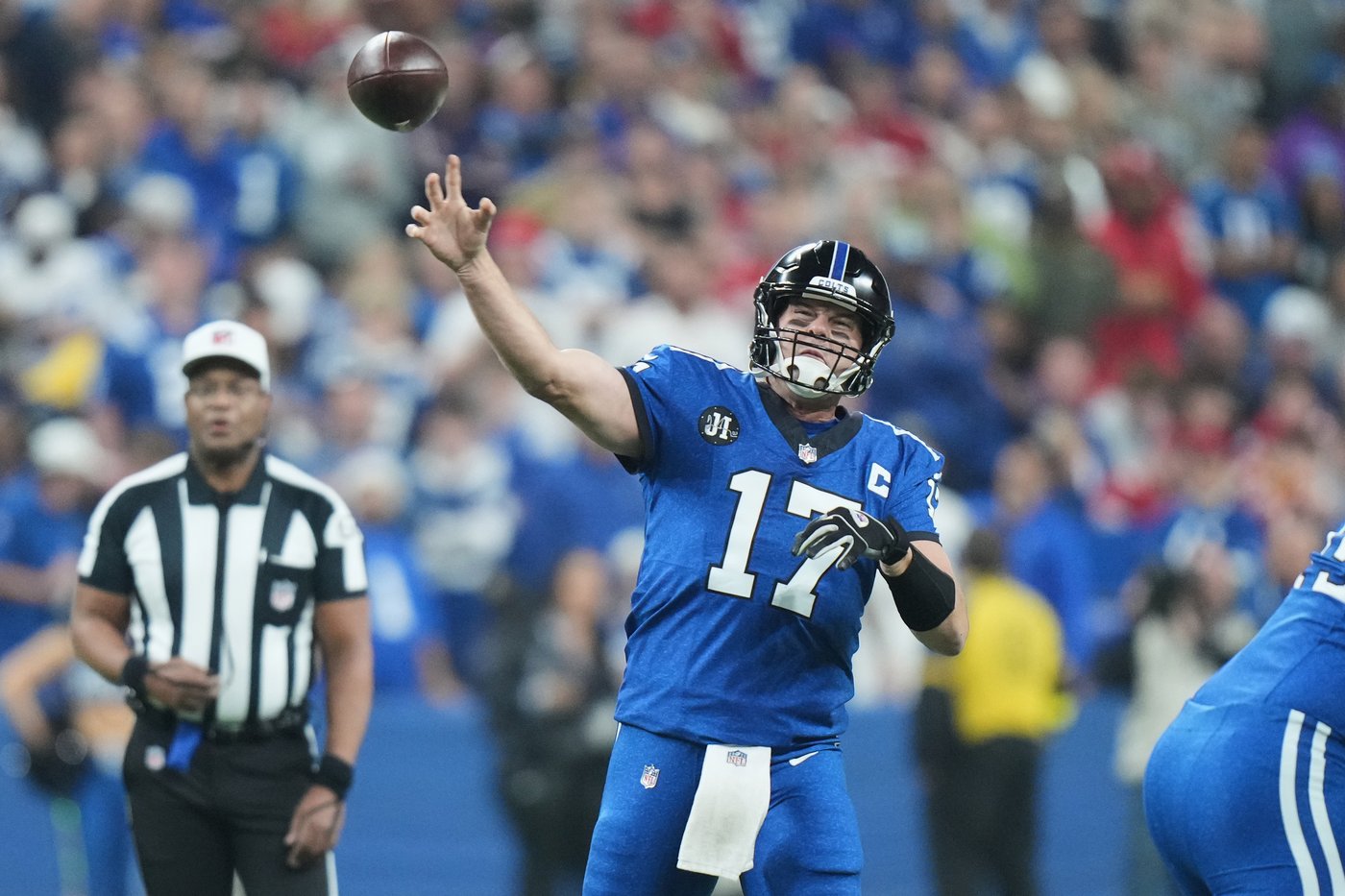 Brock Purdy throws career high 5 TD passes and leads 49ers to 5th straight win, 48-27 over the Colts | iNFOnews.ca