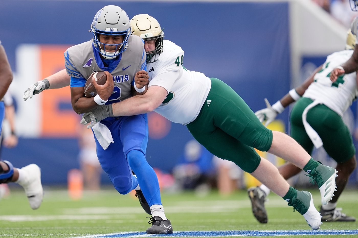 Memphis rallies for 34-31 win over No. 18 South Florida | iNFOnews.ca Memphis rallies for 34-31 win over No. 18 South Florida | iNFOnews.ca
