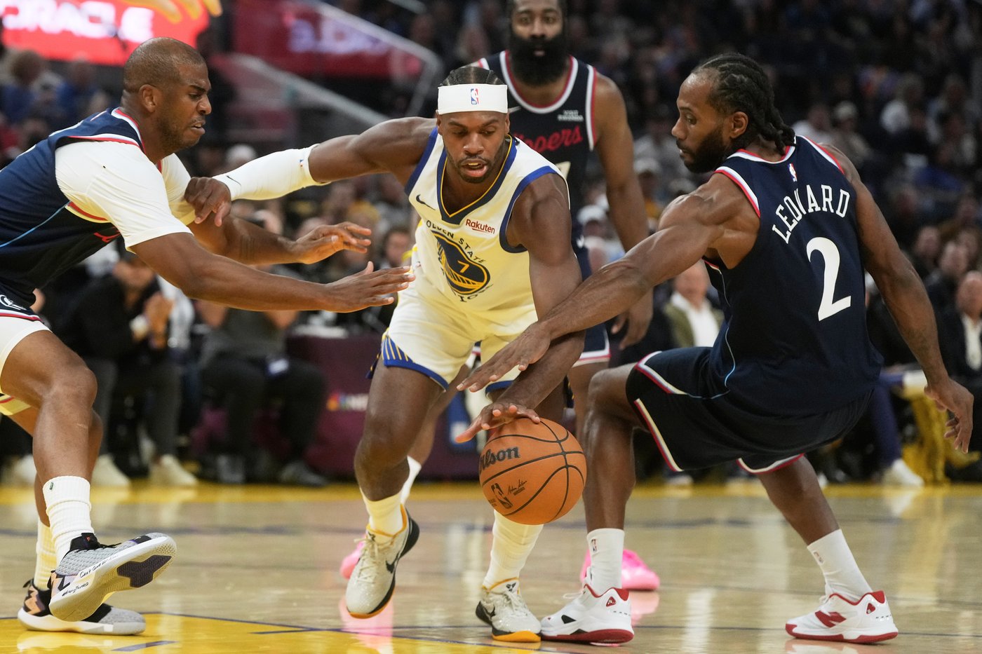 Butler, Curry provide 1-2 punch as Warriors beat Clippers 98-79 to stay unbeaten at home | iNFOnews.ca Butler, Curry provide 1-2 punch as Warriors beat Clippers 98-79 to stay unbeaten at home | iNFOnews.ca