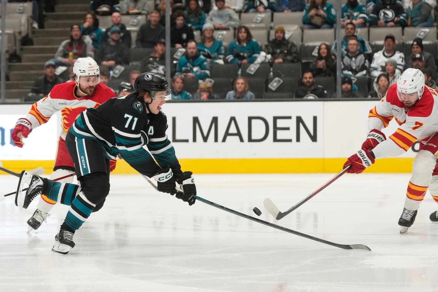 Celebrini's spin-o-rama goal helps him become fastest Sharks player to 50 points | iNFOnews.ca