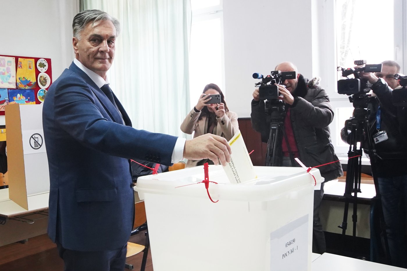 Ally of separatist leader Dodik leads election race for Bosnian Serb president | iNFOnews.ca