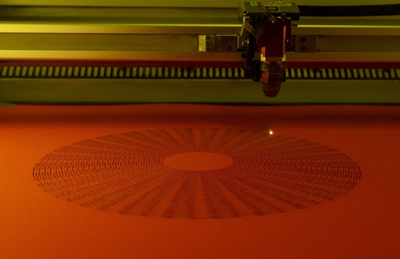 Polytechnique engineers design low-cost, Japanese kirigami-inspired parachute | iNFOnews.ca