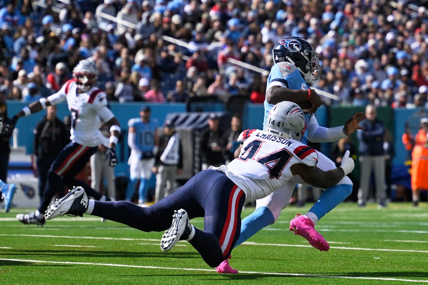 Rolling Patriots saw improvements in run game while picking up fourth straight victory | iNFOnews.ca