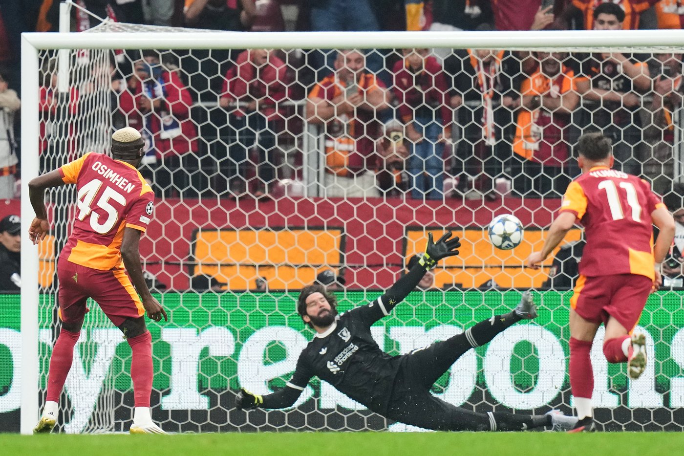 Liverpool goalkeeper Alisson injured in Champions League loss at Galatasaray and out of Chelsea game | iNFOnews.ca