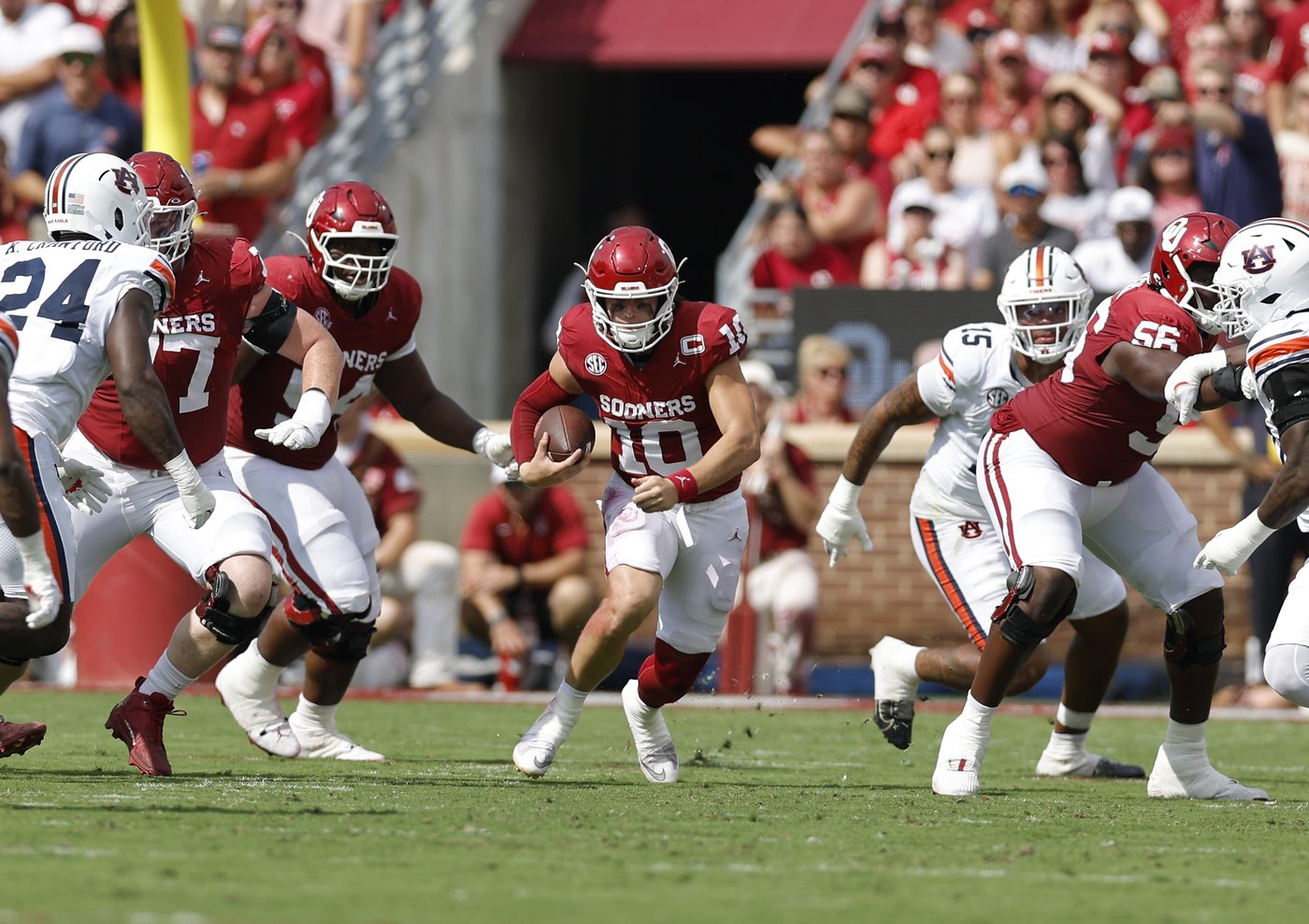 No. 11 Oklahoma's record 10 sacks and Mateer's late TD sink No. 22 Auburn and ex-Sooner QB Arnold | iNFOnews.ca No. 11 Oklahoma's record 10 sacks and Mateer's late TD sink No. 22 Auburn and ex-Sooner QB Arnold | iNFOnews.ca