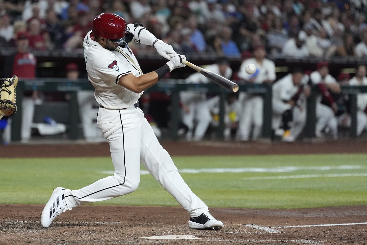 Perdomo and Gallen help surging Diamondbacks inch closer in playoff race with 8-1 win over Giants | iNFOnews.ca