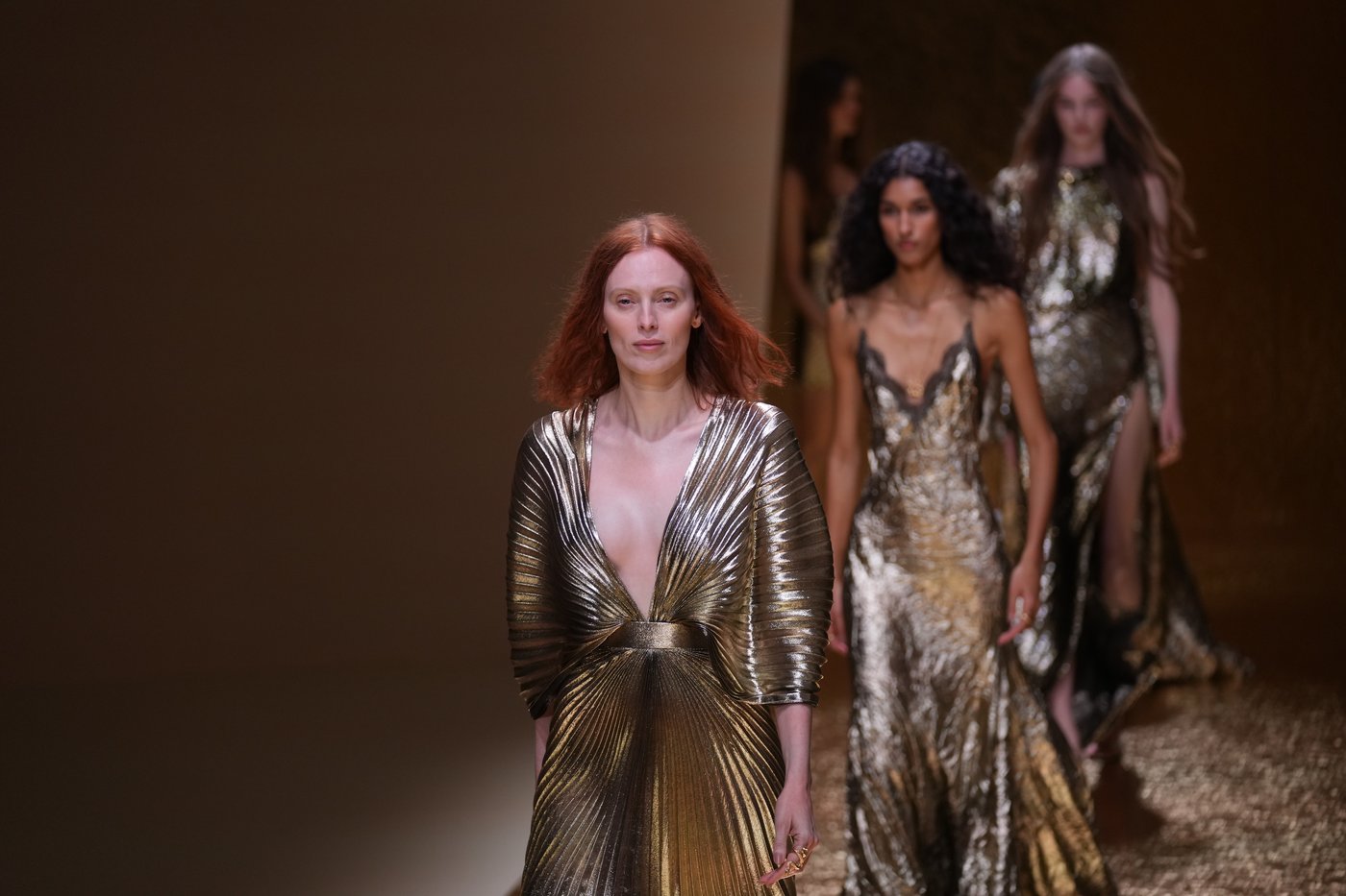 Cavalli's fluid gold Milan collection channels regal Elizabeth Taylor and free-spirited Jane Birkin | iNFOnews.ca