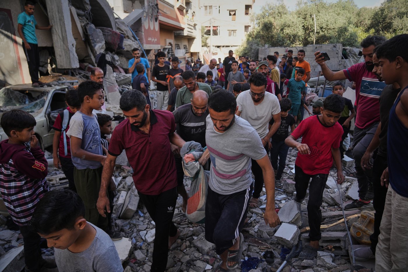 At least 17 killed in Gaza Strip as leaders ramp up pressure for a ceasefire | iNFOnews.ca